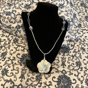 Elegant Mother of Pearl Pendant Necklace